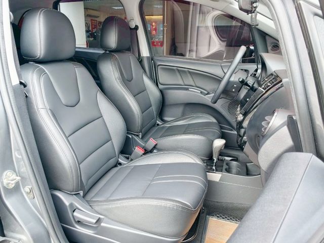 一手車 有認證 全車無碰撞 原廠版件 只跑4萬多 車美如新無待修 省油好養空間大 享2年5萬公里保固 0頭款 可全貸  第7張相片
