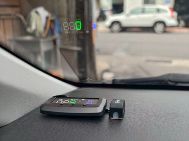 一手車 有認證 全車無碰撞 原廠版件 只跑4萬多 車美如新無待修 省油好養空間大 享2年5萬公里保固 0頭款 可全貸  第15張相片