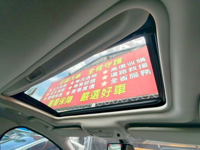 認證車 運動S版 天窗 自動停車輔助 定期保養 車況佳 享一年2萬公里保固 0頭款 可全貸  第9張相片