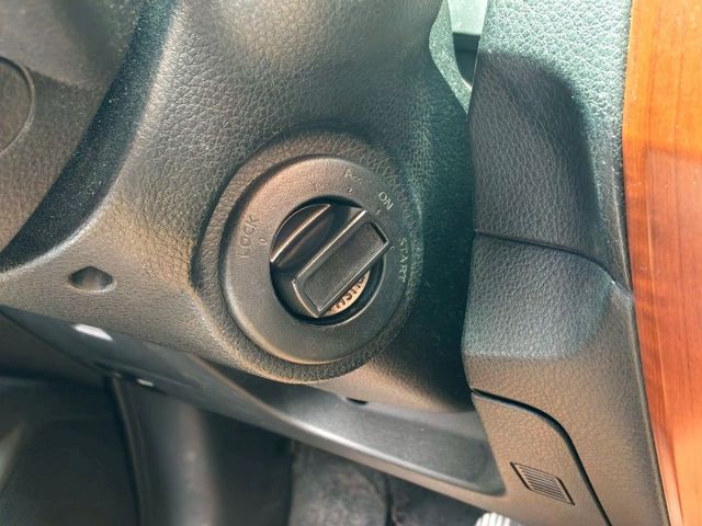 1.8 七人座 有顧車 全程原廠保養 內裝超漂亮 底盤安靜無異音 0頭款 可全貸  第10張相片