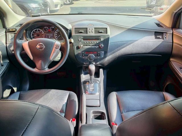 認證車 跑少 定期保養 車美狀況佳 I-KEY 雙區恆溫 省油空間大 好開好養沒毛病 0頭款 可全貸  第6張相片