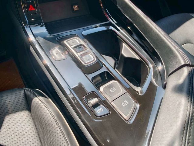 認證車 原廠保固中 A款 旗艦版 選配全景雙天窗 車美無暇 0頭款 可全貸  第15張相片