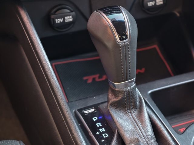 認證車 全程原廠保養 車況佳 無待修 全景大天窗 360環景 盲點偵測 電尾門 電動椅 配備超多 歡迎預約賞車  第13張相片