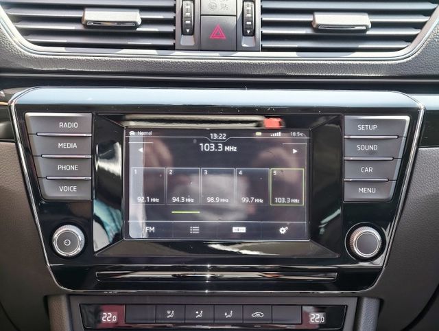 認證車 極品美車 尊榮動力L&K版 一手車庫車 全程原廠保養 只跑6萬多 4X4 280匹大馬力 全景天窗 超多配備  第11張相片