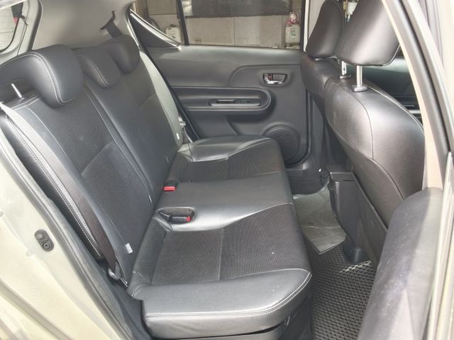 認證車 內裝乾淨無異味 車美無暇 每天上下班油錢真的差很多 小車好開好停 這台很剛好 0頭款 可全貸 歡迎預約試乘  第8張相片