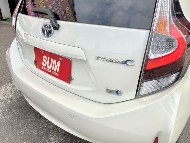 認證車 內裝乾淨無異味 車美無暇 每天上下班油錢真的差很多 小車好開好停 這台很剛好 0頭款 可全貸 歡迎預約試乘  第18張相片