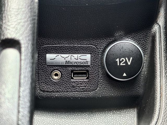 頂級運動S版 定期保養 車況讚 I-KEY 恆溫 前後行車紀錄器 代步車首選 好開好養稅金省 0頭款 可全貸  第16張相片