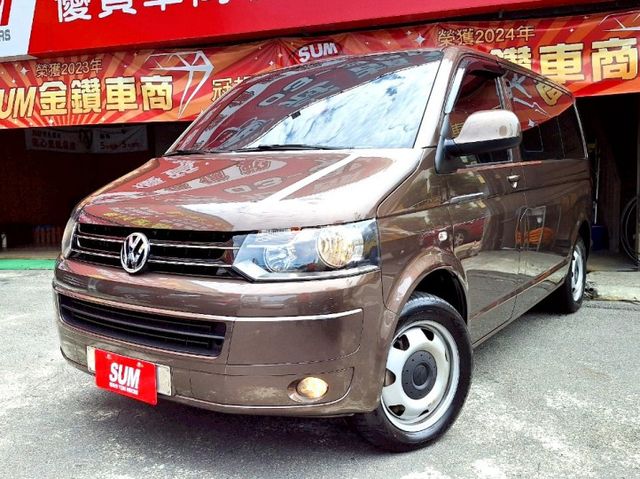 認證車 自用車 跑少 短軸8人座 加裝駐車冷氣 600Ah電池 2張床椅 可車宿露營 載人 0頭款 可全貸  第1張相片