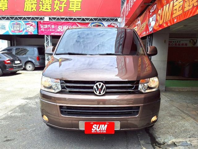 認證車 自用車 跑少 短軸8人座 加裝駐車冷氣 600Ah電池 2張床椅 可車宿露營 載人 0頭款 可全貸  第3張相片