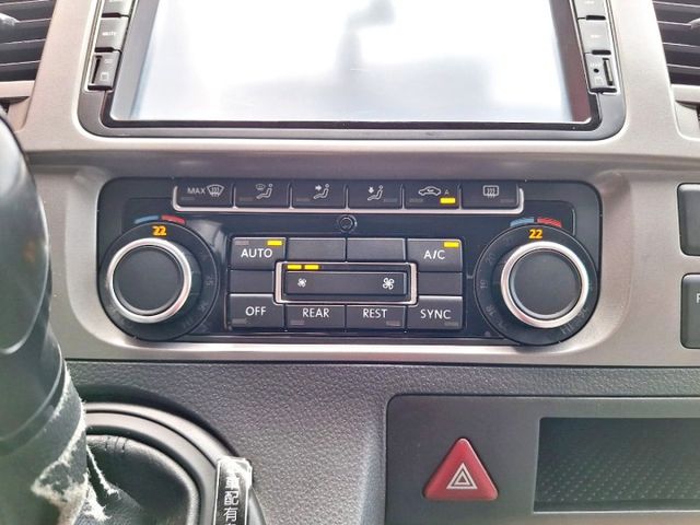 認證車 自用車 跑少 短軸8人座 加裝駐車冷氣 600Ah電池 2張床椅 可車宿露營 載人 0頭款 可全貸  第8張相片