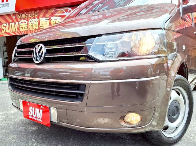 認證車 自用車 跑少 短軸8人座 加裝駐車冷氣 600Ah電池 2張床椅 可車宿露營 載人 0頭款 可全貸  第20張相片