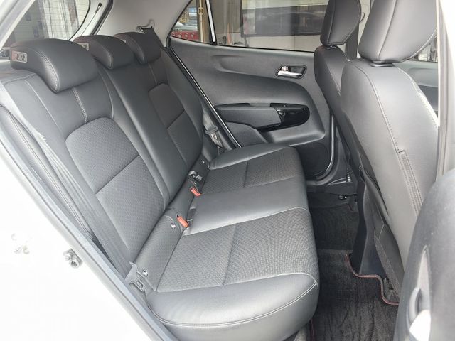 認證車 X-LINE版 只跑3萬多 全車美茲茲 定速 盲點 導航 恆溫 倒車顯影 0頭款 可全貸  第8張相片