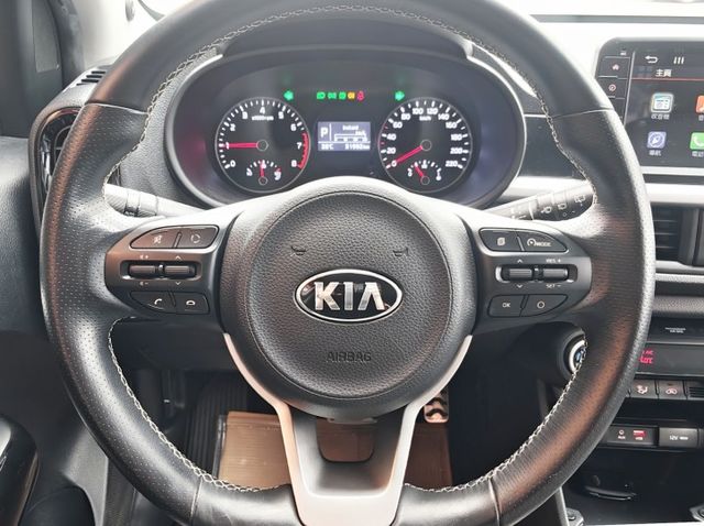 認證車 X-LINE版 只跑3萬多 全車美茲茲 定速 盲點 導航 恆溫 倒車顯影 0頭款 可全貸  第9張相片