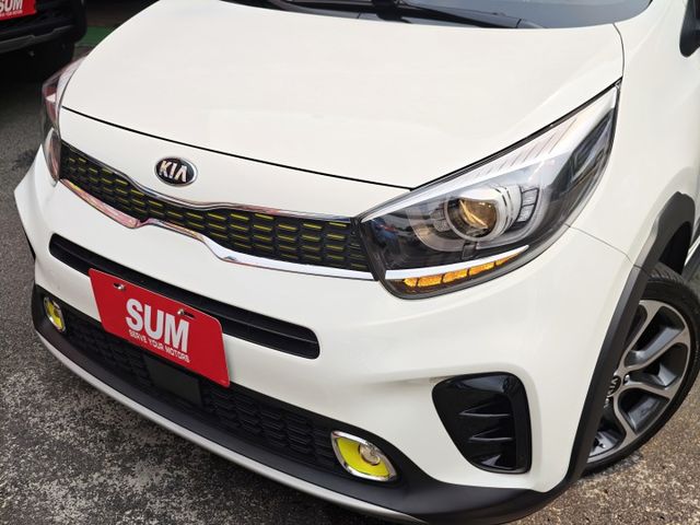 認證車 X-LINE版 只跑3萬多 全車美茲茲 定速 盲點 導航 恆溫 倒車顯影 0頭款 可全貸  第20張相片