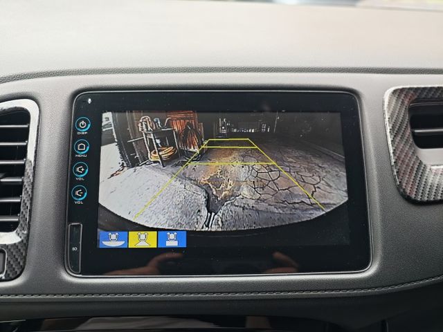 認證車 頂級S版 全程原廠保養 底盤安淨無漏油 內裝乾淨無異味 車美便宜賣 享2年5萬保固 0頭款 可全貸  第13張相片