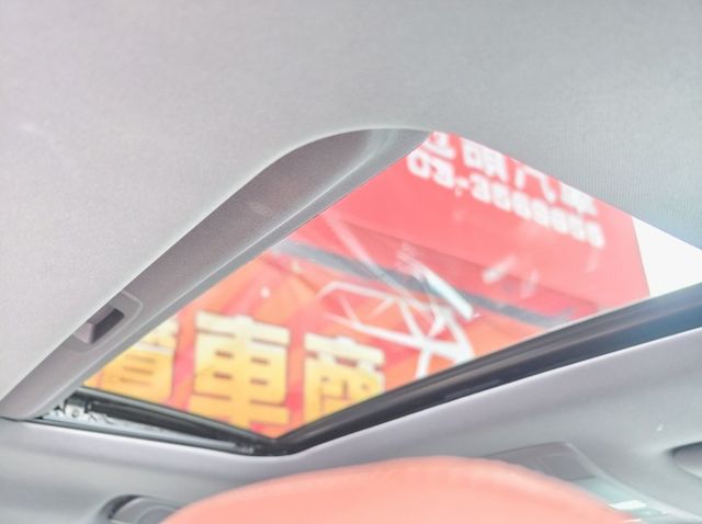 認證車 頂級旗艦進化版 AWD 只跑6萬多 高C/P值 車美無暇 享一年2萬保固 0頭款 可全貸  第7張相片