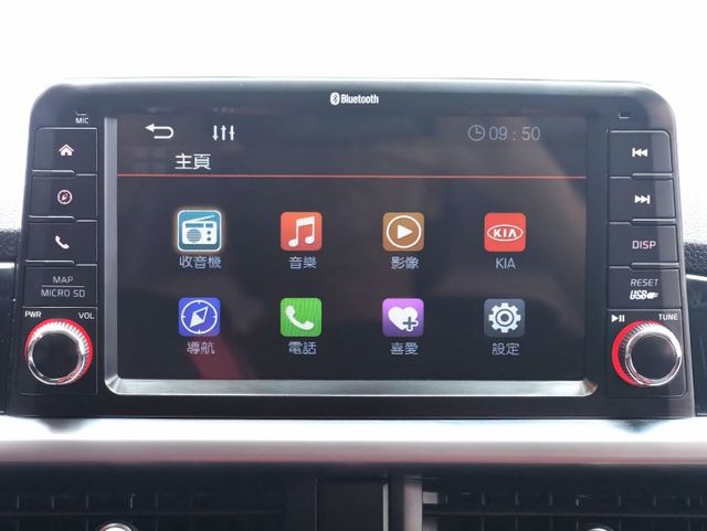 認證車 GT-LINE版 只跑6萬多 帥氣外型 精緻內裝 配備豐富 歡迎預約試乘 0頭款 可全貸  第11張相片