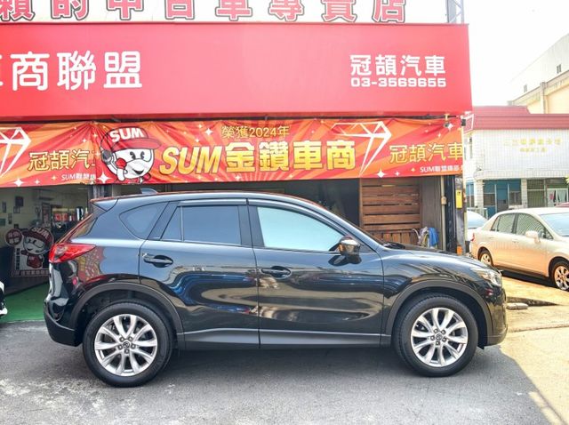 認證車 原廠永久保固中 車況極佳 內裝極美 頂級AWD版 超高C/P值 省油又省稅 美車便宜賣 輕鬆擁有頂配全功能休旅車  第5張相片