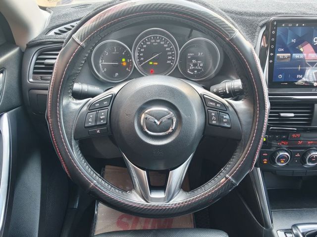 認證車 原廠永久保固中 車況極佳 內裝極美 頂級AWD版 超高C/P值 省油又省稅 美車便宜賣 輕鬆擁有頂配全功能休旅車  第10張相片