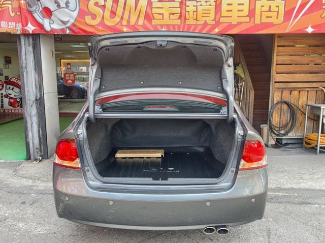 一手車庫車 前車主很顧車 車況很好 無待修 經典銷售冠軍車種 好開好養沒毛病 輕鬆擁有 代步車首選  第15張相片