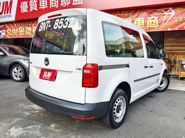 認證車 1.2 TSI 貨車版 稅金極省 油耗極低 好開沒毛病 工作的好幫手 0頭款 可全貸  第2張相片