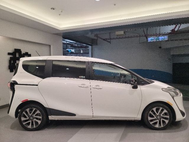 SIENTA 1.8  第4張相片
