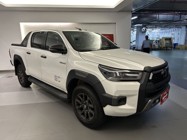 HILUX  第3張相片