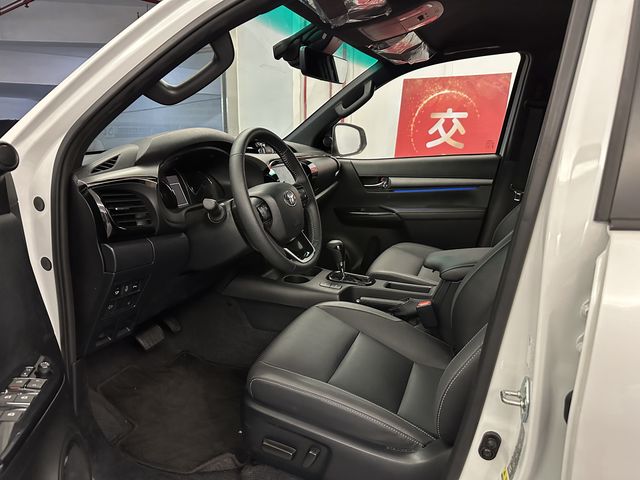 HILUX  第8張相片