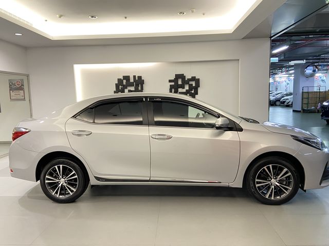 ALTIS 1.8  第4張相片
