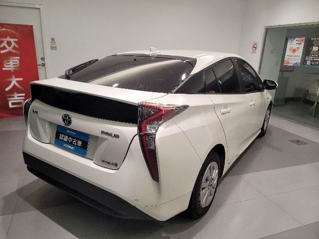 PRIUS 1.8  第5張相片