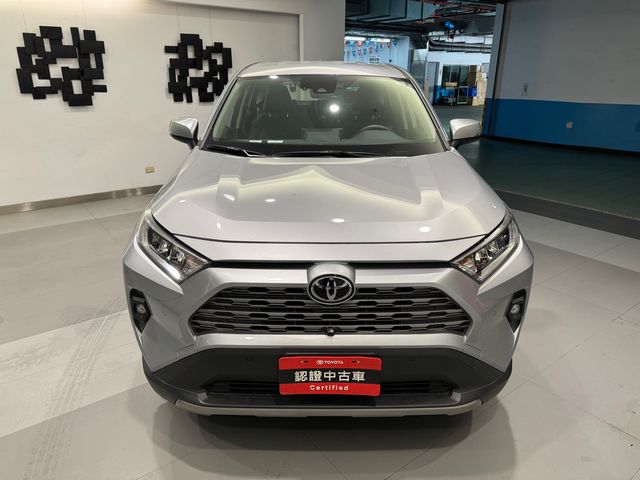 RAV4 2.0  第2張相片