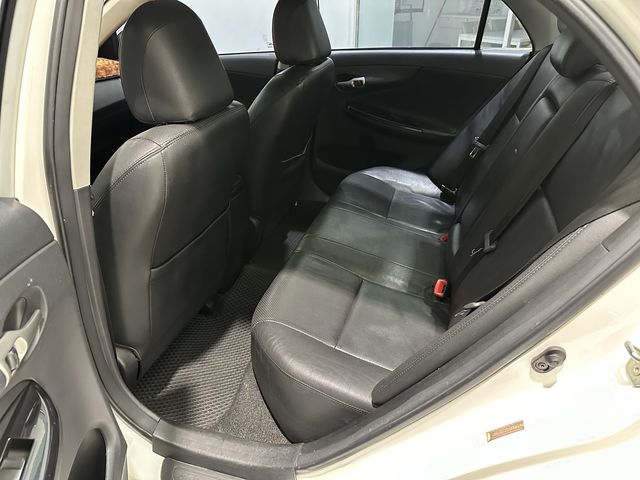ALTIS 1.8  第9張相片