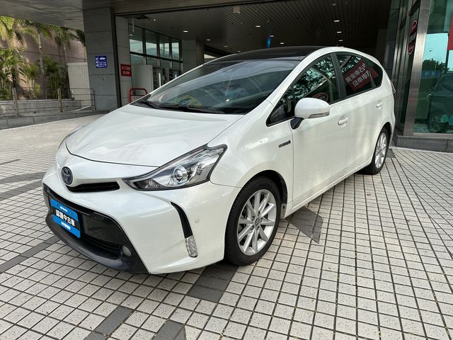 PRIUS α 1.8  第1張相片