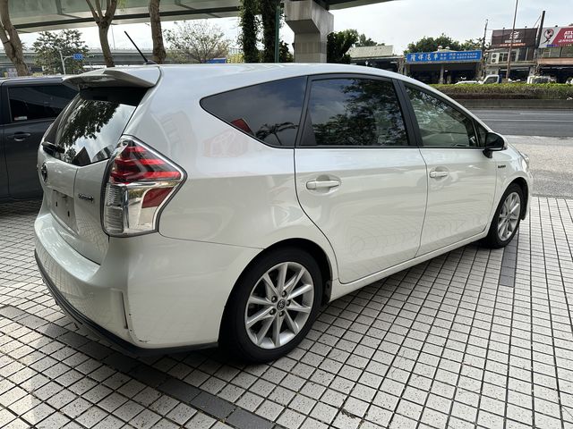 PRIUS α 1.8  第5張相片