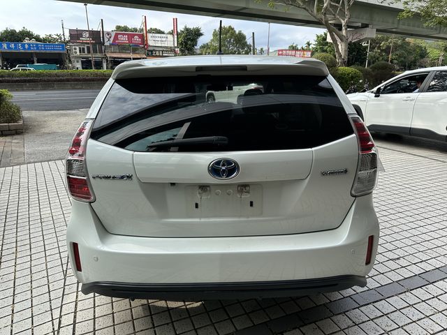 PRIUS α 1.8  第6張相片