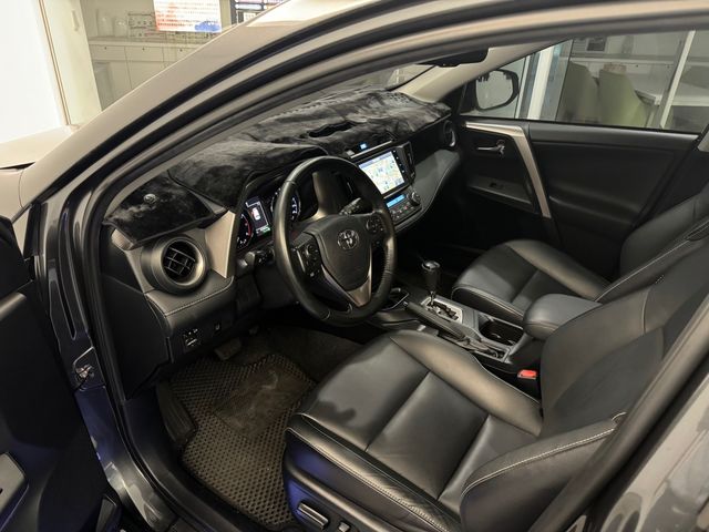 RAV4 2.0  第8張相片