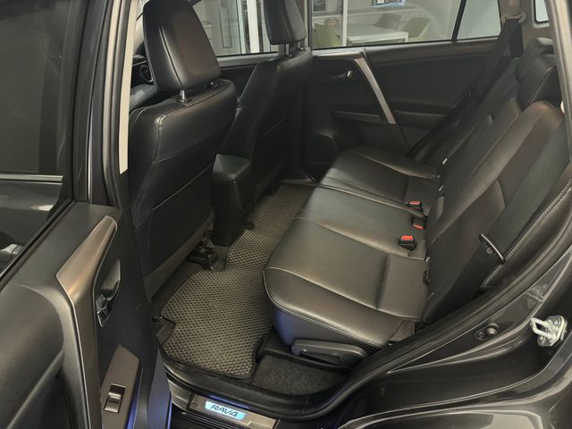RAV4 2.0  第9張相片