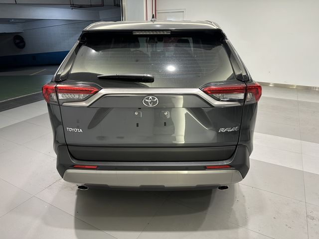 RAV4 2.0  第6張相片