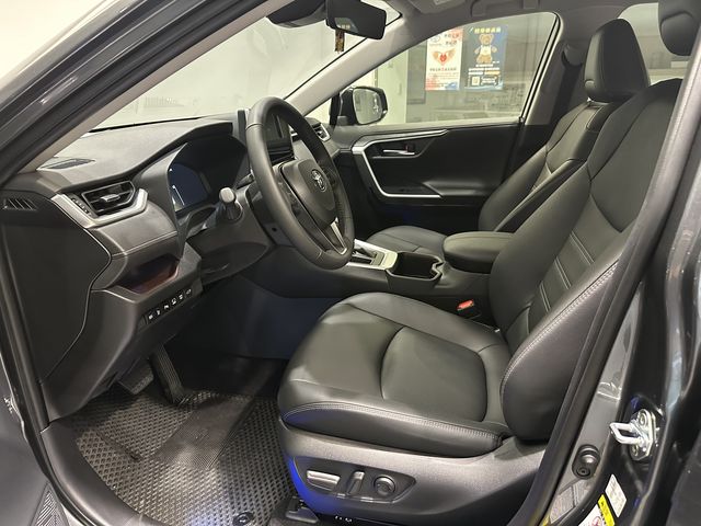 RAV4 2.0  第8張相片