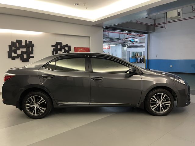 ALTIS 1.8  第4張相片