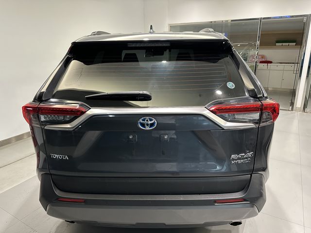 RAV4 2.5 HV  第6張相片