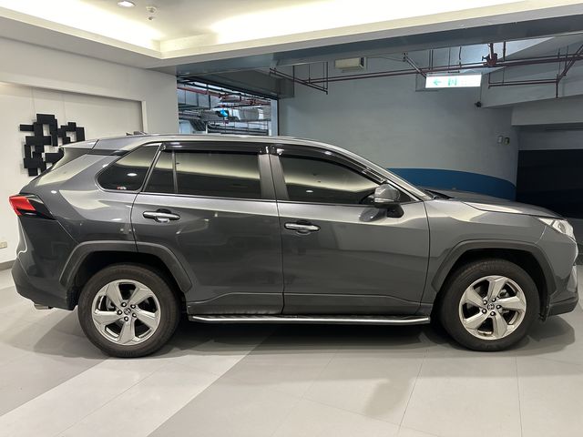 RAV4 2.0  第4張相片