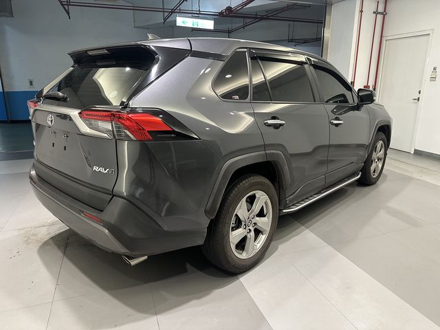 RAV4 2.0  第5張相片