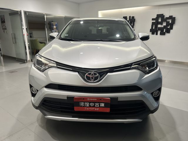 RAV4 2.0  第2張相片