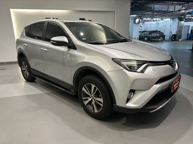 RAV4 2.0  第3張相片