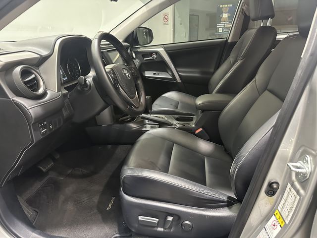 RAV4 2.0  第8張相片