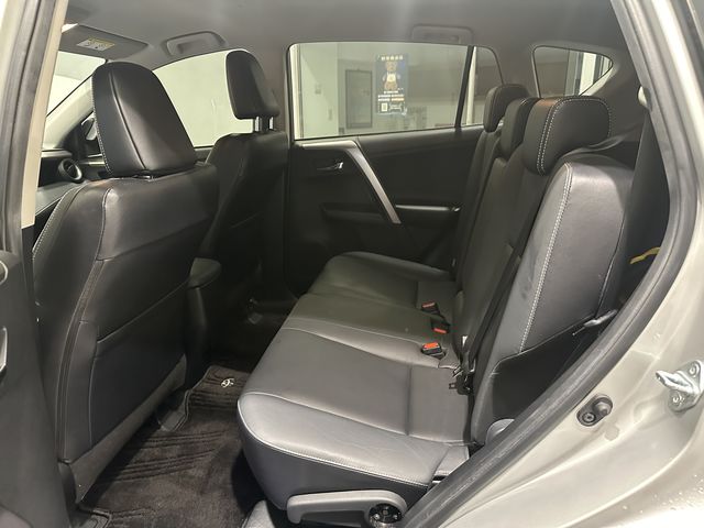 RAV4 2.0  第9張相片