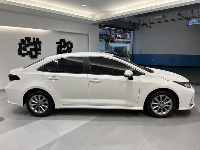 ALTIS 1.8  第4張相片