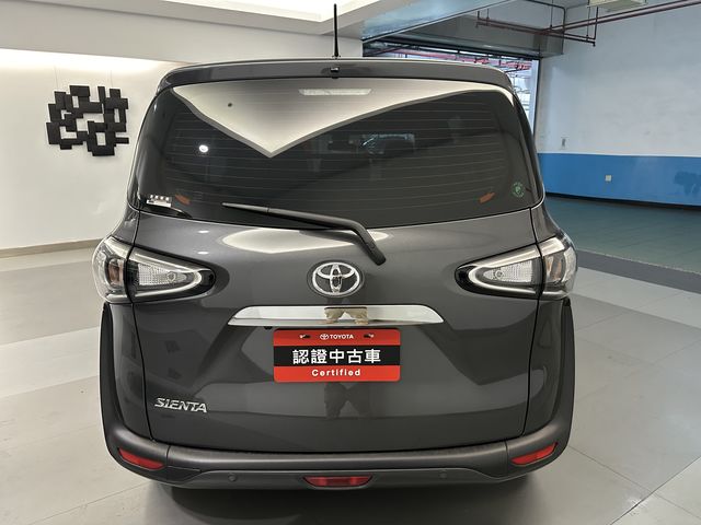 SIENTA 1.8  第6張相片