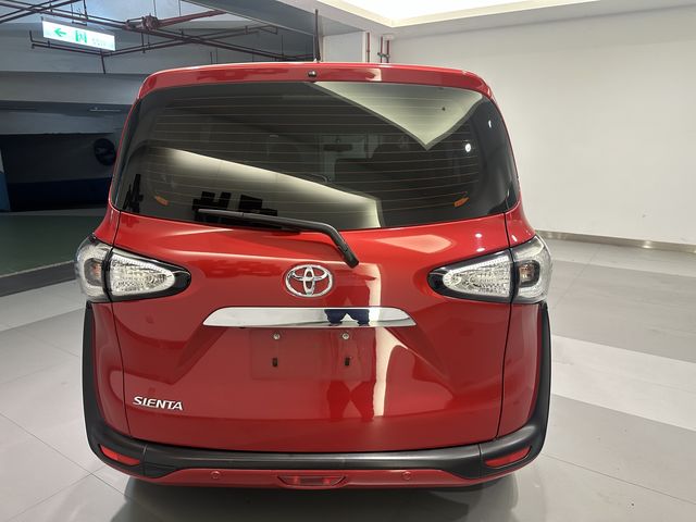 SIENTA 1.8  第6張相片
